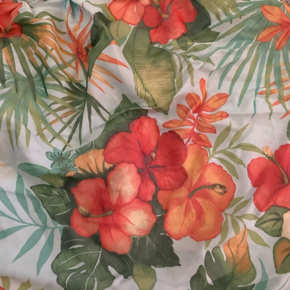 Tommy Bahama summer top - Picture 2 of 2